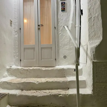 Sasso Bianco Остуни